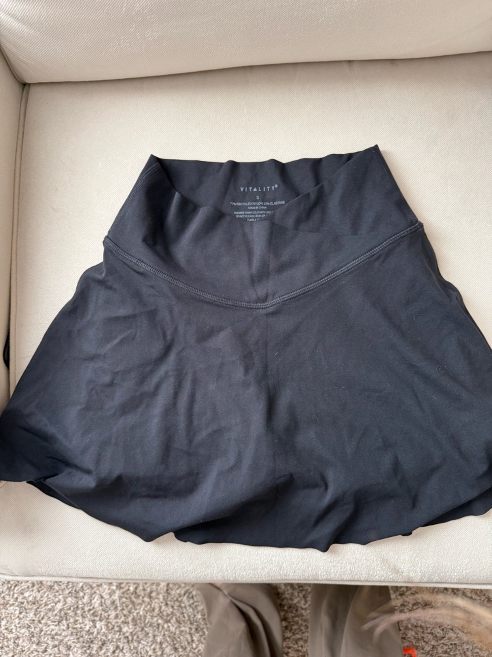 Vitality V cross skirt